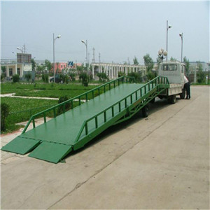 移動式登車橋